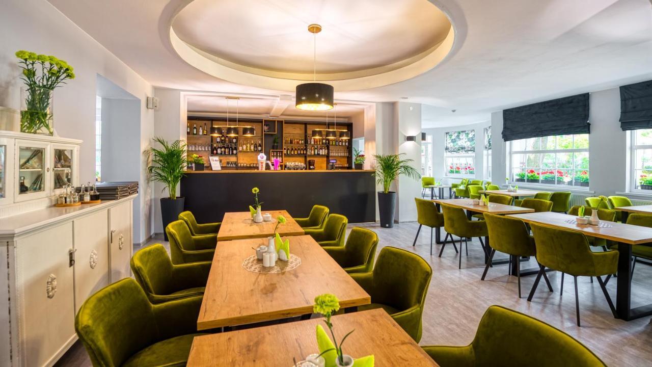 Hotel Krysztal Świeradów-Zdrój Extérieur photo